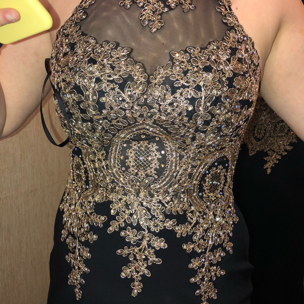 Prom dress - Picture 2 of 7